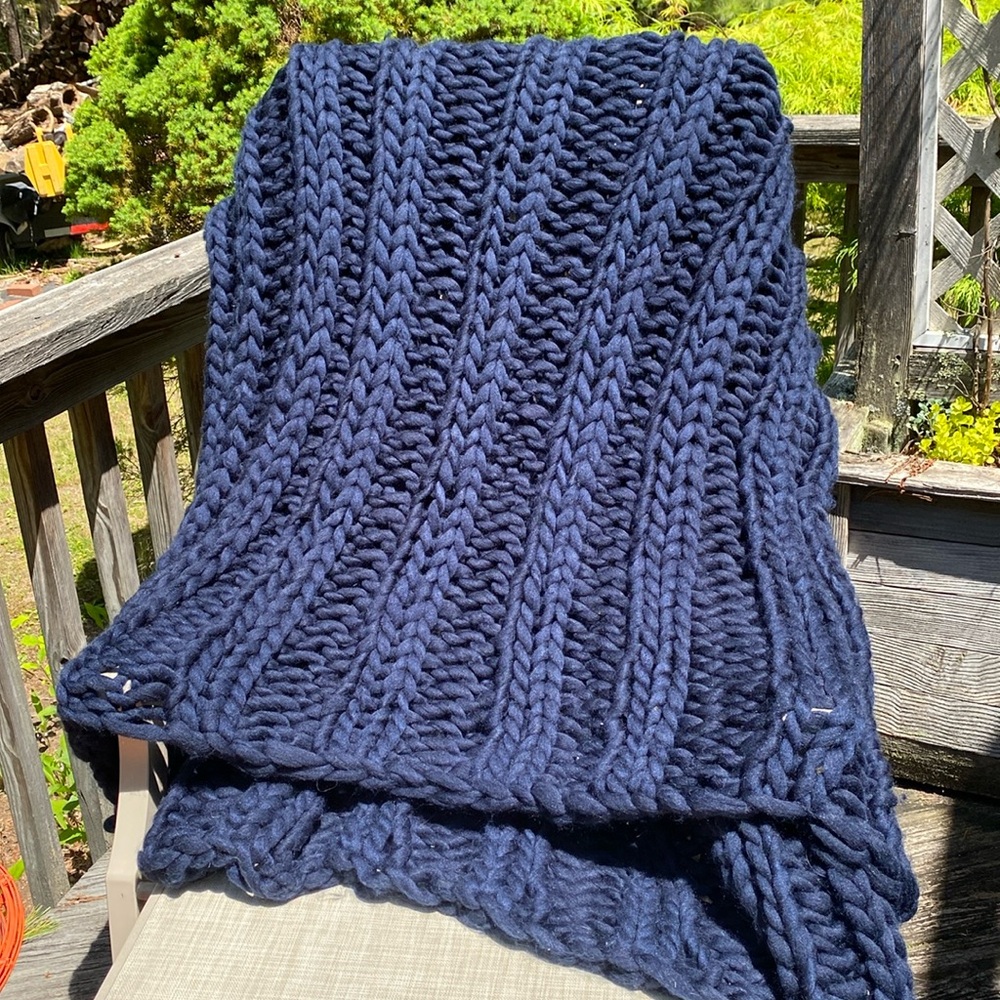 Navy blue chunky super long throw blanket